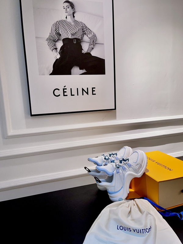 ルイヴィトン靴側面デザイン